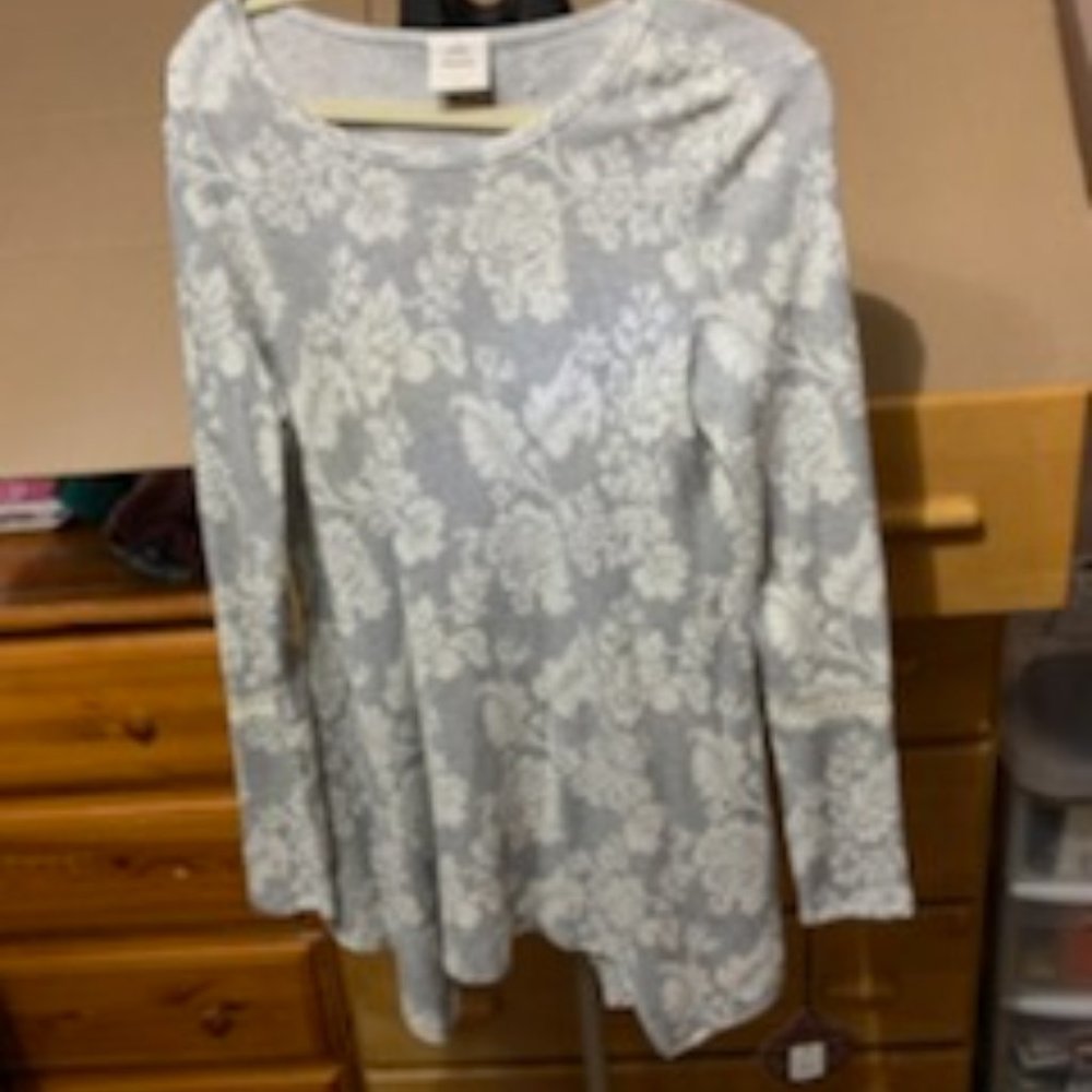 Knox Rose  Heather Grey Floral  Sweater